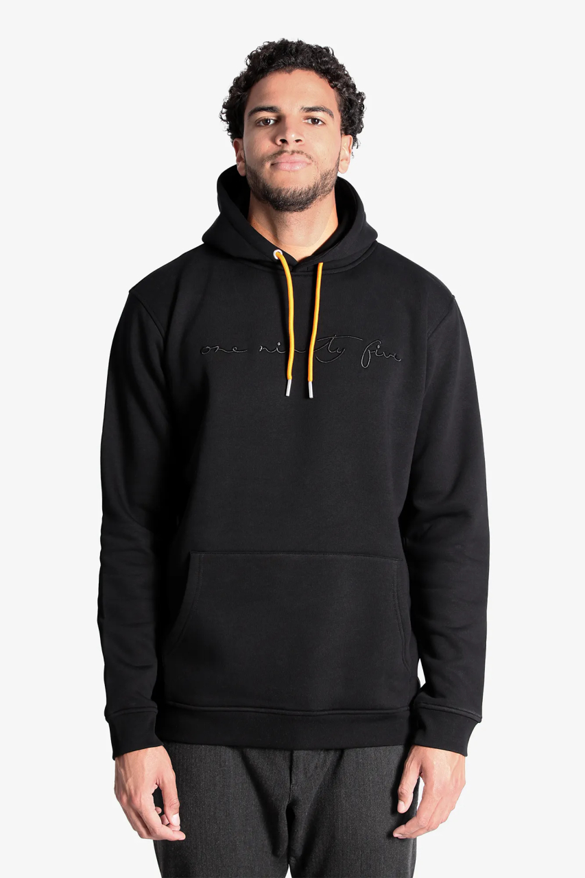 Uebergrosser Hoodie in schwarz fuer Menschen ab 1,90 Meter