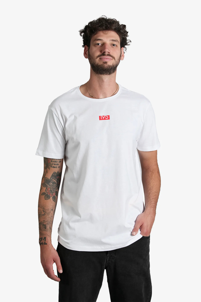 Extra Langes T-Shirt in schwarz fuer lange Menschen ab einer groesse von 1,90 Meter