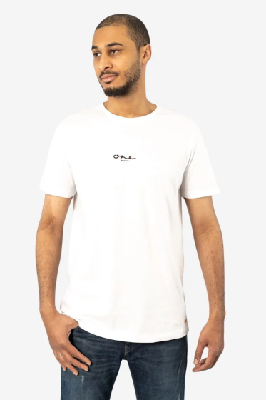"ONE MID SMALL" T-Shirt