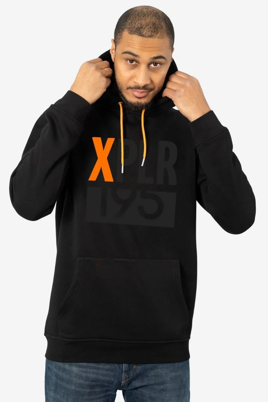 Langer Hoodie in schwarz fuer Menschen ab einer Groesse von 1,90 Meter